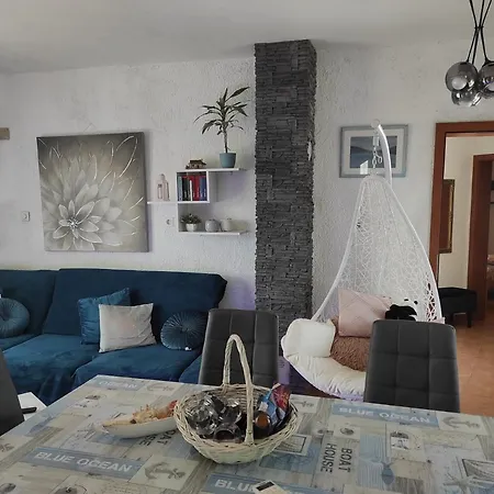 Kuca Za Odmor Bodulski Raj 3R Case de vacanță *